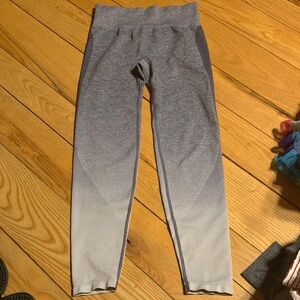 Ladies Victoria Secret Pink brand seamless Active Leggings - size small NWOT